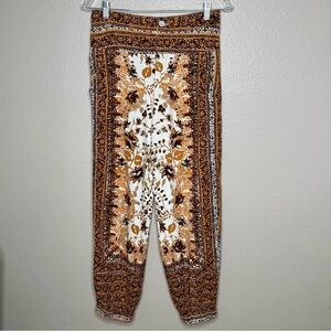 Anthropologie Bohemian White and Brown Floral Border Print Pants women’s size 2